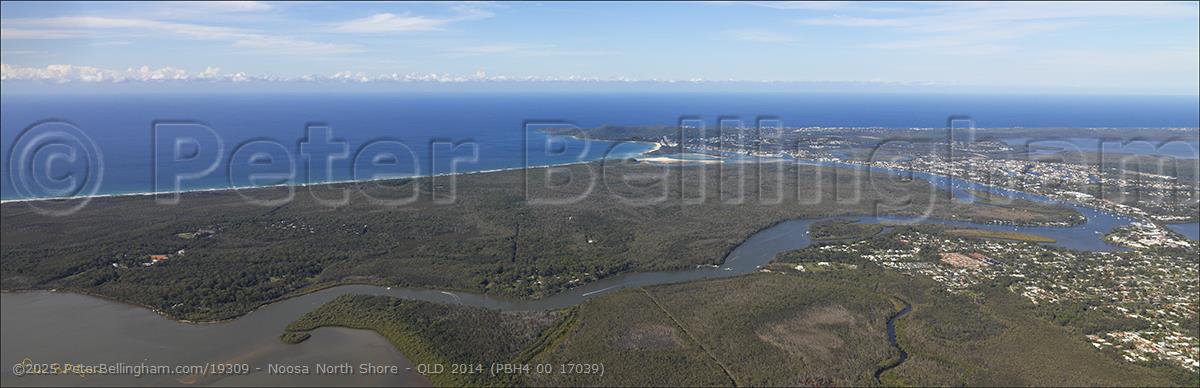 Peter Bellingham Photography Noosa North Shore - QLD 2014 (PBH4 00 17039)